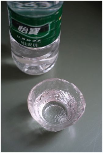 农夫山泉、恒大冰泉与怡宝 矿泉水品牌的产品区别与深入解析